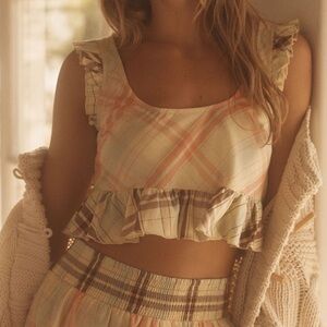 LYREBIRD RUFFLE CROP TOP- small nwt